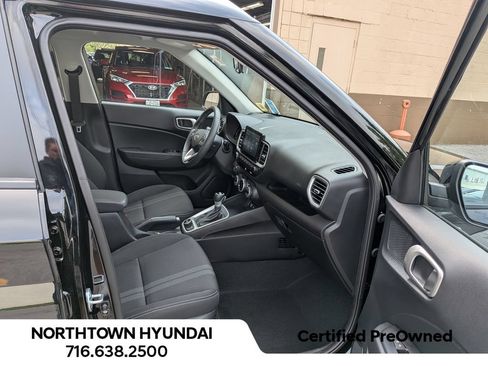 Used 2026 Hyundai Venue SEL FWD image 35