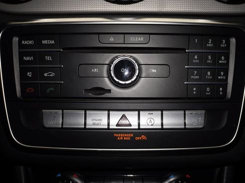 Used 2018 Mercedes-Benz GLA 250 image 19