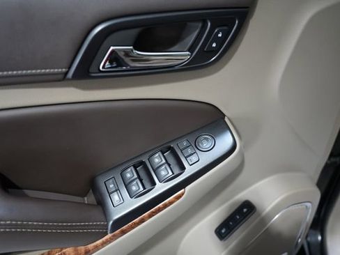 Used 2016 Chevrolet Suburban LTZ image 13