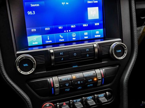 Used 2022 Ford Mustang Shelby GT500 w/ Carbon Fiber Track Pack image 71