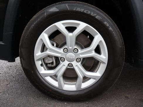 Used 2024 Jeep Compass Sport AWD/4WD image 39
