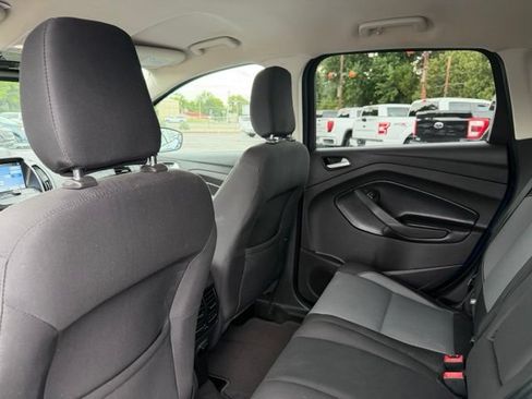 Used 2019 Ford Escape SE AWD/4WD image 30