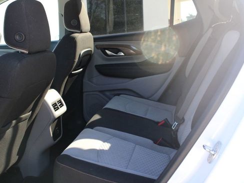 Used 2020 GMC Terrain SLE w/ Driver Convenience Package image 10