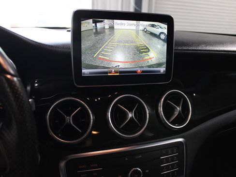 Used 2015 Mercedes-Benz CLA 250 4MATIC image 16