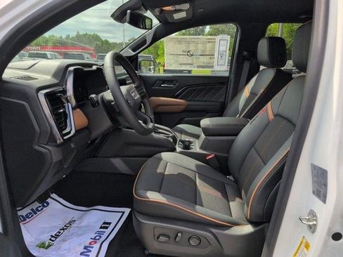 New 2026 GMC Canyon AT4 AWD/4WD image 17