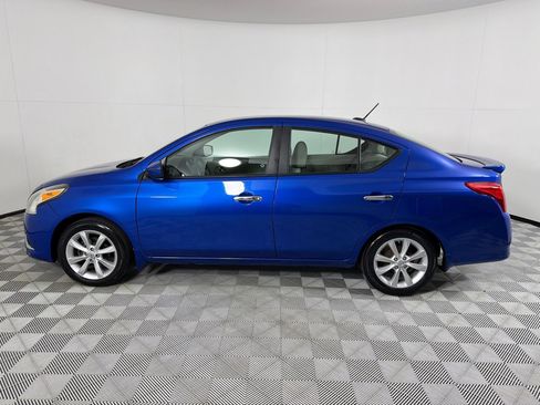 Used 2015 Nissan Versa SL image 8