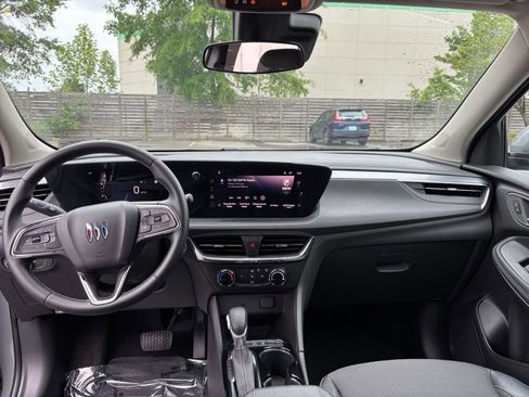 Used 2025 Buick Encore GX Preferred FWD image 33