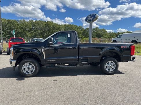 New 2026 Ford F350 XLT w/ FX4 Off-Road Package image 4