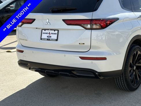 Used 2024 Mitsubishi Outlander SEL image 8