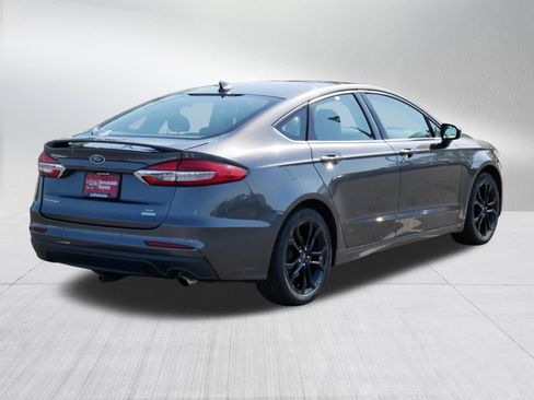 Used 2020 Ford Fusion SE w/ Equipment Group 151A FWD image 7