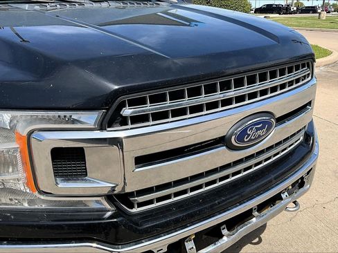 Used 2018 Ford F150 XLT w/ Equipment Group 302A Luxury AWD/4WD image 29