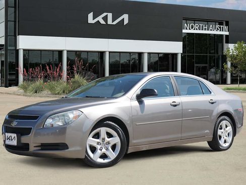 Used 2012 Chevrolet Malibu LS w/ LS Uplevel Package FWD image 1