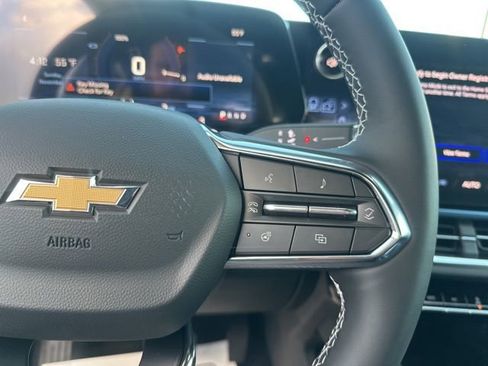 New 2026 Chevrolet Equinox EV LT image 20