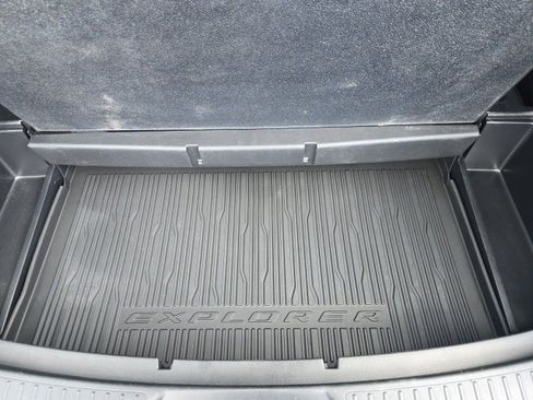 Used 2023 Ford Explorer XLT w/ XLT Sport Appearance Package image 26