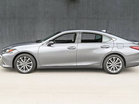 Used 2021 Lexus ES 300h 300h w/ Premium Package image 7