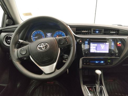 Used 2019 Toyota Corolla LE FWD image 22