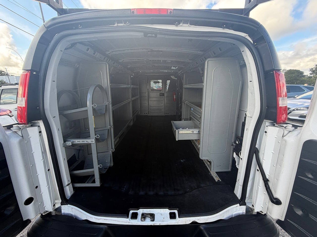 Used 2021 Chevrolet Express 2500 Extended w/ Driver Convenience Package RWD image 12