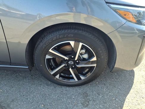 Certified 2024 Nissan Sentra SV FWD image 5