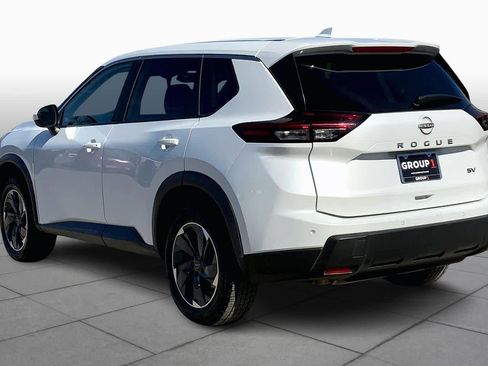 Used 2024 Nissan Rogue SV image 12