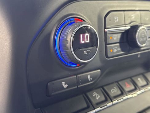 Used 2021 Chevrolet Silverado 1500 LT Trail Boss image 21