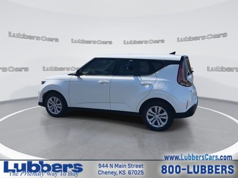 Used 2023 Kia Soul LX FWD image 6