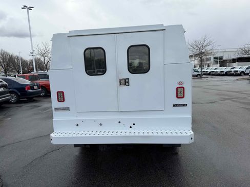 Certified 2022 Ford F250 XL w/ STX Appearance Package image 6