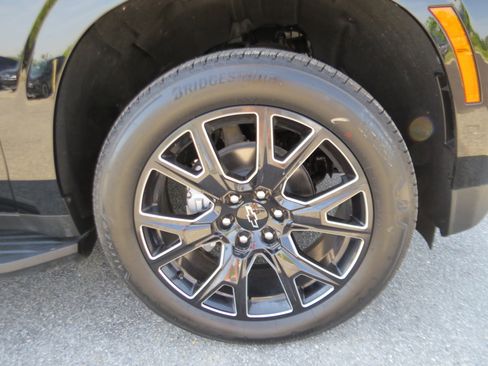 Used 2025 Chevrolet Tahoe LT w/ Comfort Package AWD/4WD image 10