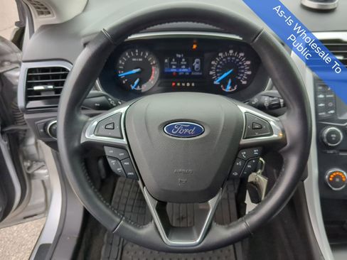Used 2014 Ford Fusion SE w/ Equipment Group 201A image 25