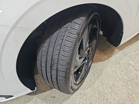 New 2026 Hyundai Elantra SEL Sport Premium FWD image 31