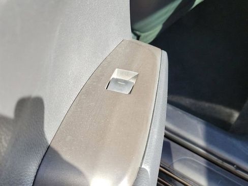 Used 2024 Toyota Camry SE image 18