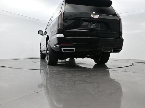 Used 2025 Cadillac Escalade ESV Sport w/ Touring Package AWD/4WD image 55