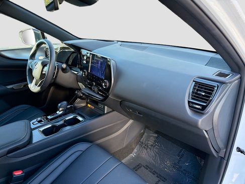 Used 2024 Lexus NX 350 F Sport image 14