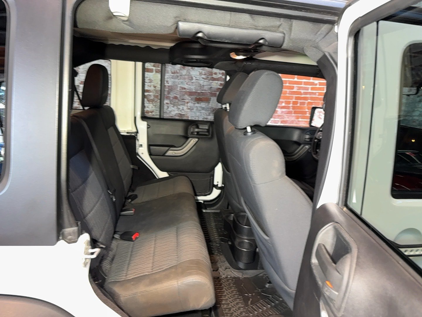 Used 2011 Jeep Wrangler Unlimited Sport AWD/4WD image 94