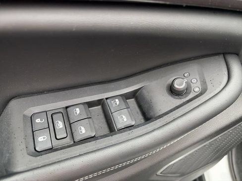 Used 2022 Jeep Grand Cherokee Altitude AWD/4WD image 13