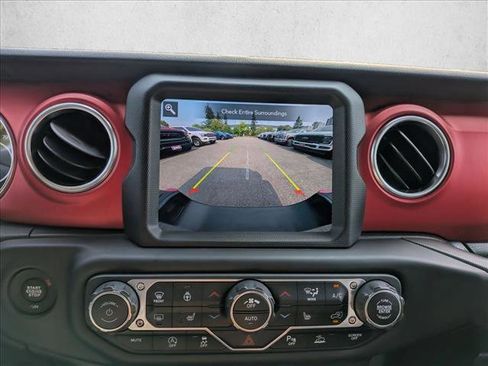 Used 2020 Jeep Gladiator Rubicon image 14