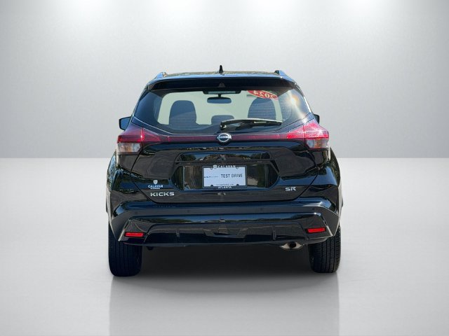 Used 2024 Nissan Kicks SR FWD image 7