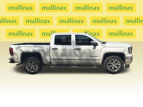 Used 2018 GMC Sierra 1500 SLT w/ SLT Premium Package AWD/4WD image 2