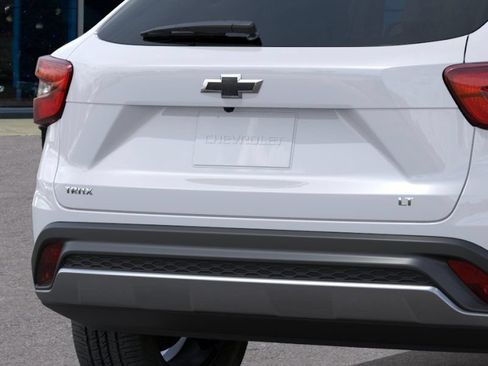New 2026 Chevrolet Trax LT FWD image 14