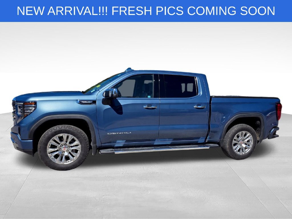 Used 2024 GMC Sierra 1500 Denali w/ Technology Package AWD/4WD image 3