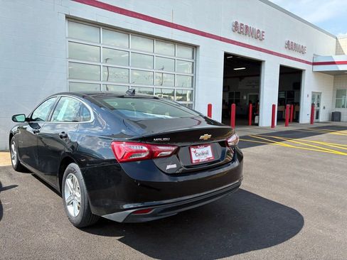 Used 2022 Chevrolet Malibu LT FWD image 7