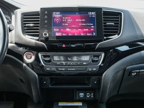 Used 2023 Honda Ridgeline Black Edition image 16