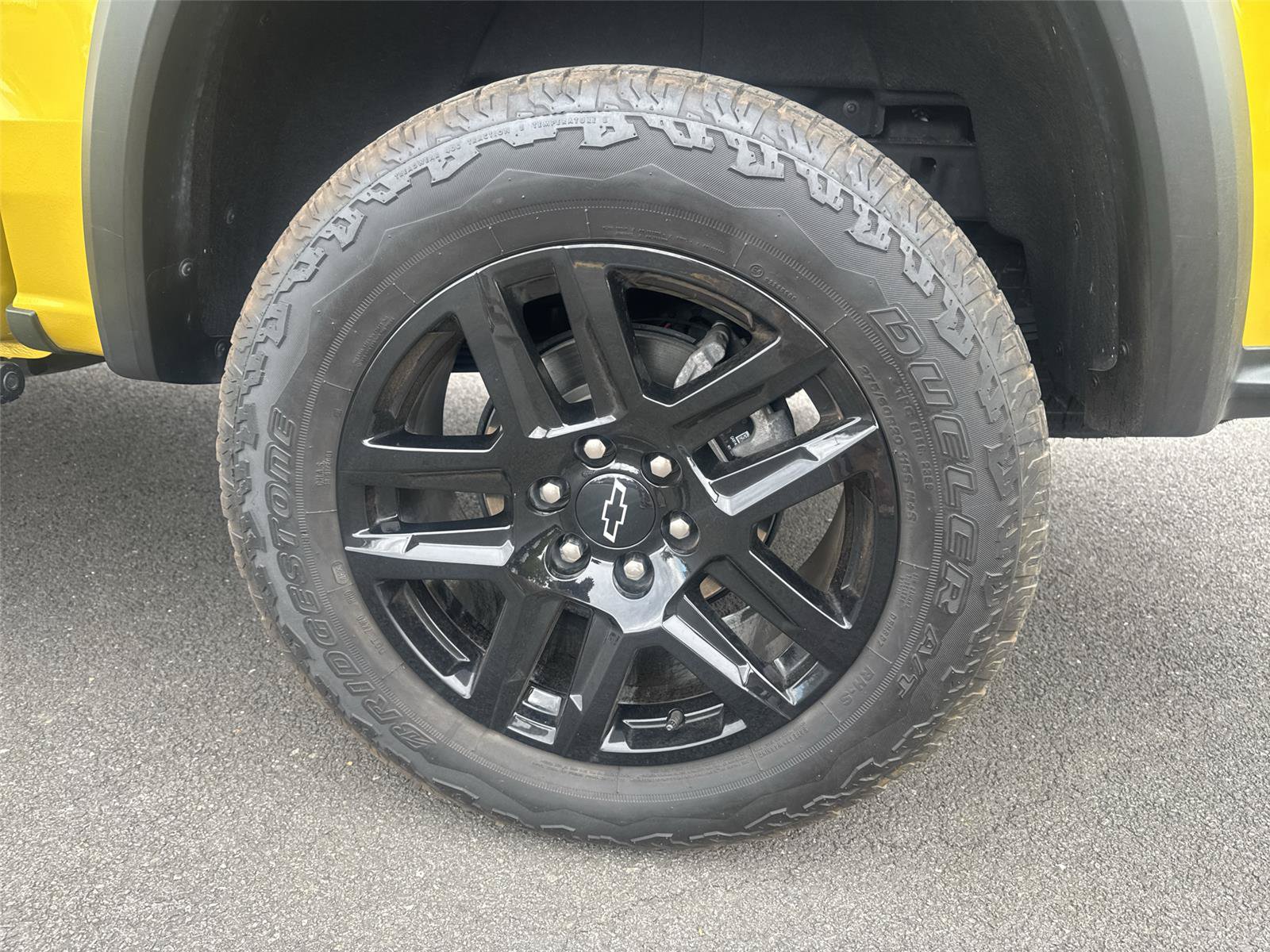 Used 2023 Chevrolet Colorado Trail Boss w/ Technology Package AWD/4WD image 31