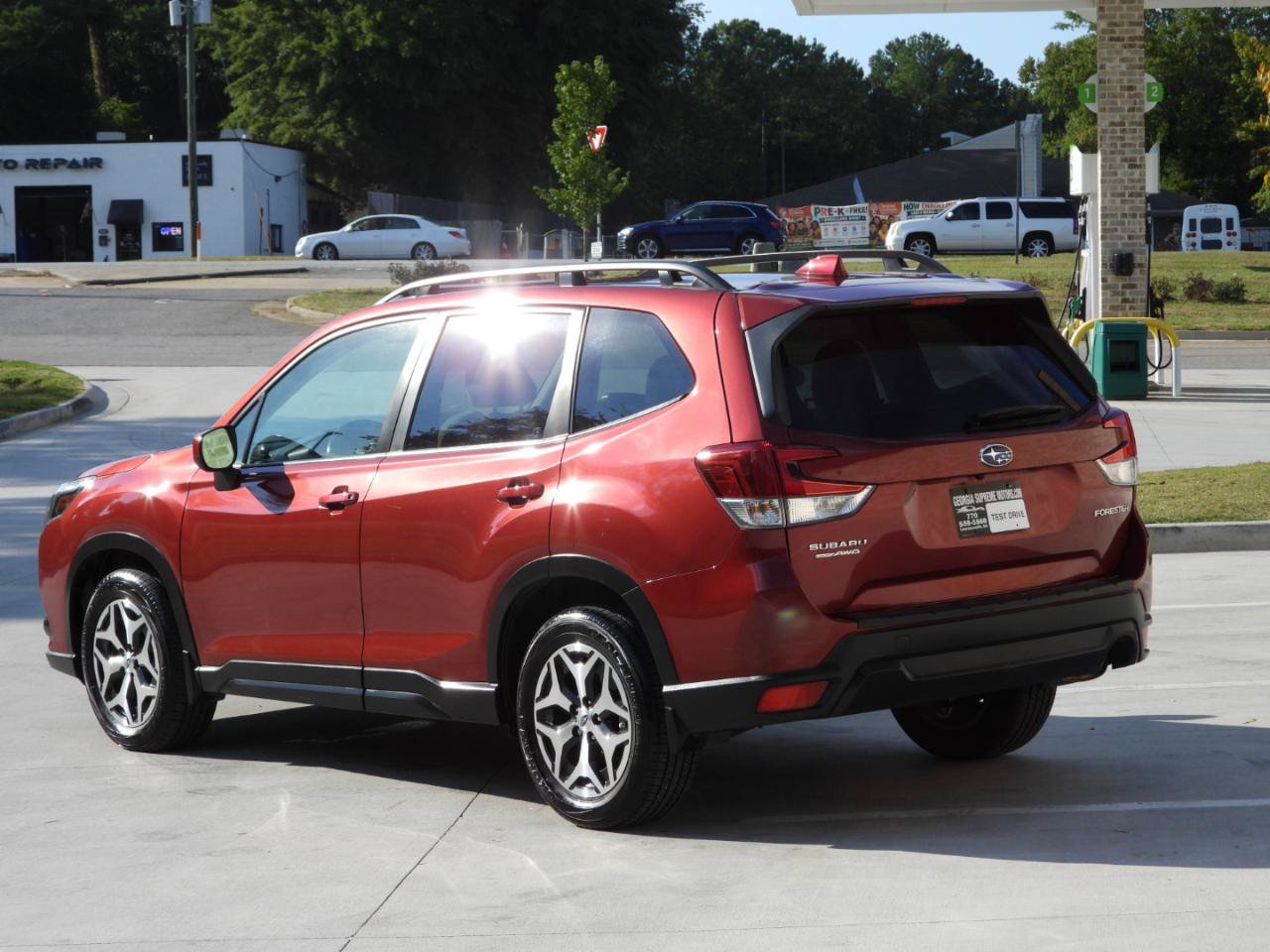 Used 2023 Subaru Forester Premium AWD/4WD image 34