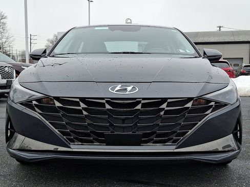 Used 2023 Hyundai Elantra Limited image 2