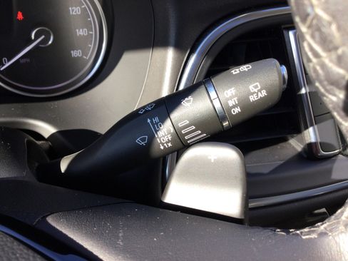 Used 2023 Buick Enclave Essence w/ Experience Buick Package image 20