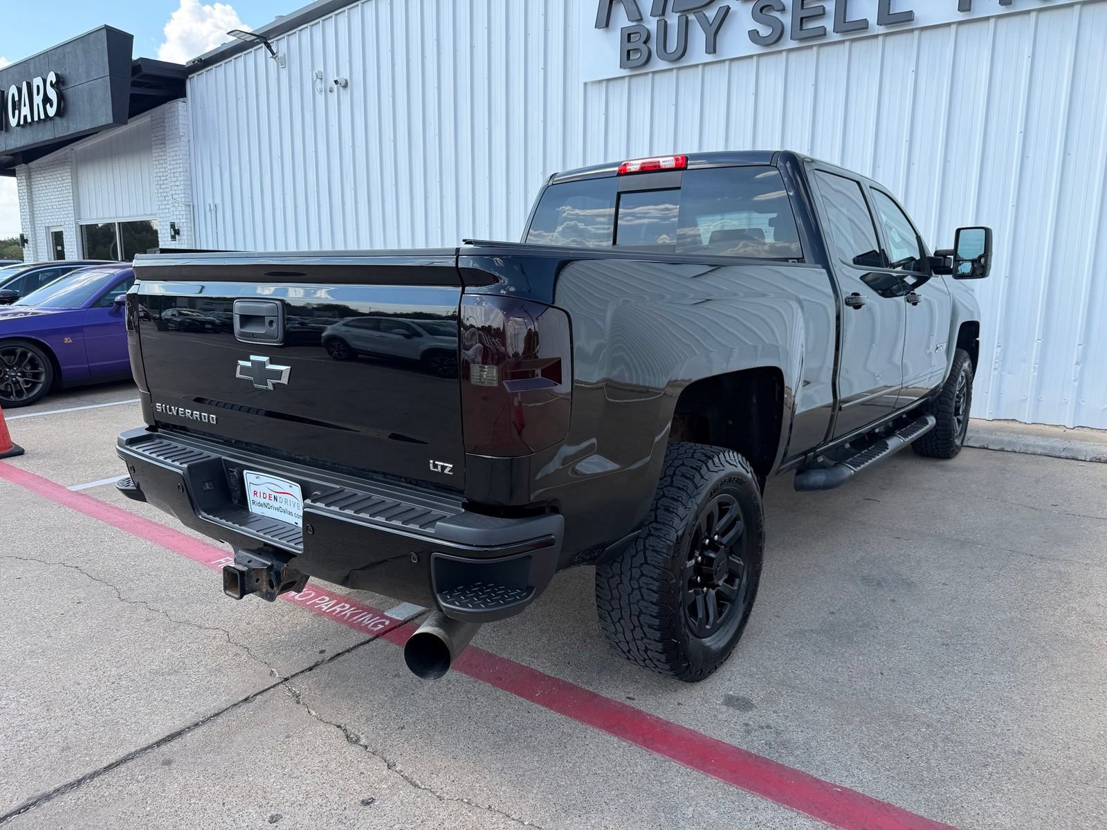 Used 2018 Chevrolet Silverado 2500 LTZ w/ Duramax Plus Package AWD/4WD image 7