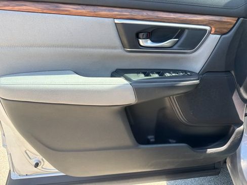 Used 2018 Honda CR-V EX image 9