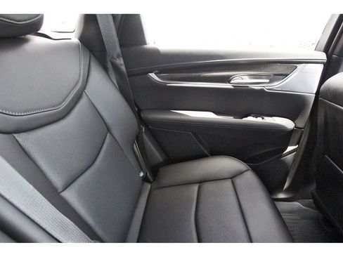 New 2026 Cadillac XT5 Sportv w/ LPO, Onyx Lite Package AWD/4WD image 11