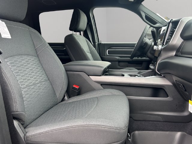 New 2026 RAM 3500 Big Horn AWD/4WD image 22