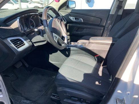 Used 2017 GMC Terrain SLE w/ Technology Package FWD image 6